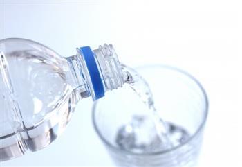 妊娠中の水分不足は危険！３つの危険と理想の水分量の目安